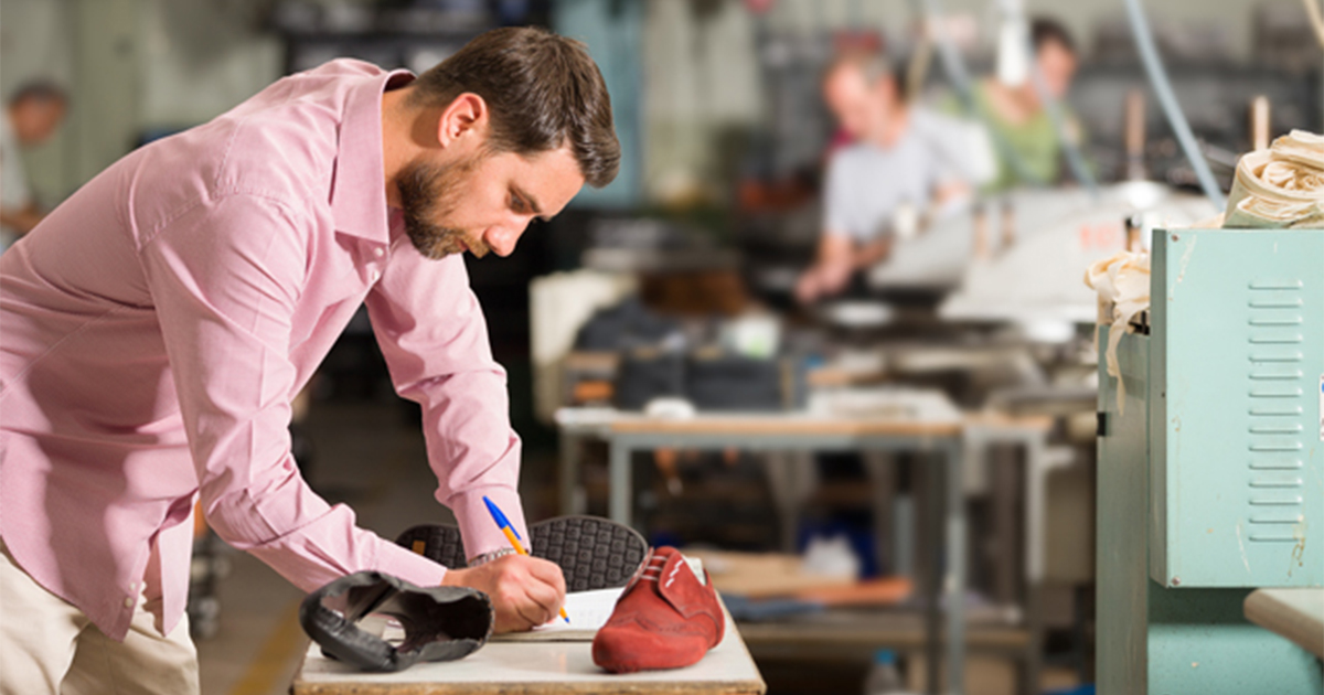 Product Data Management for Apparel, Footwear and Accessories Siemens