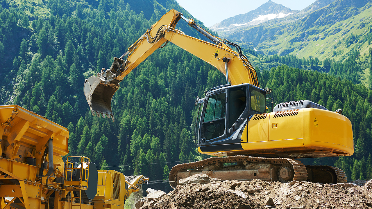 Collaborative Manufacturing for Heavy Equipment