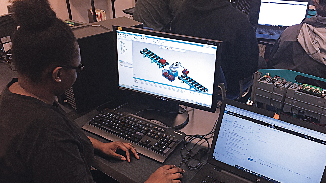 PLM−제품 라이프사이클 관리 Siemens Software