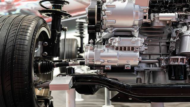 Traction motor in electric cars powertrain